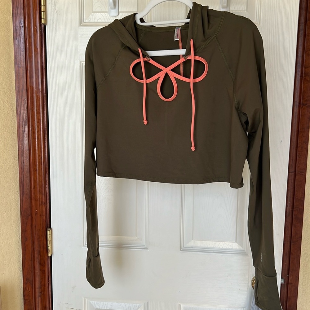 FP Movement Size L Crop Top Hoodie